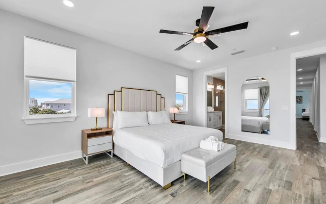 Golden Seashell West