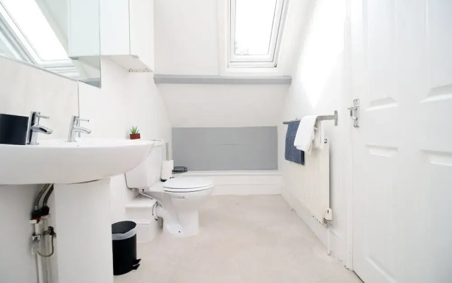 Chic & Spacious 1 Bed Flat in Pontcanna