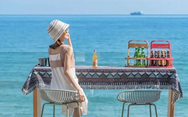 HAJANA Beachside Homestay