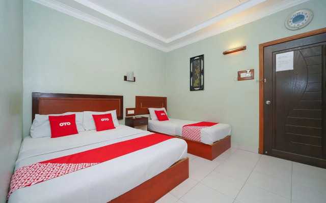 OYO 89976 Fins Hotel