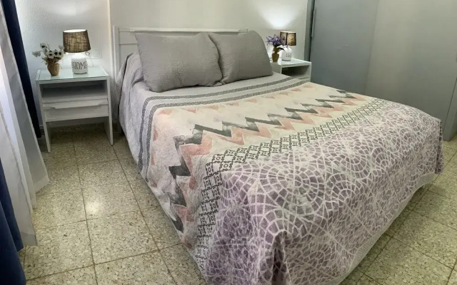 Delightful 3 Bedroom Apartment With Terrace Esp1ev