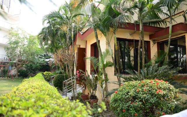 Hotel Dolphin