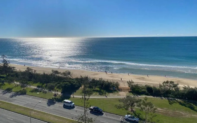 Alex Beachfront 3 brm Apartment - 9th floor