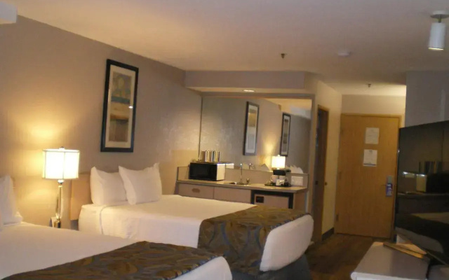 Shilo Inn Suites Hotel - Nampa Suites