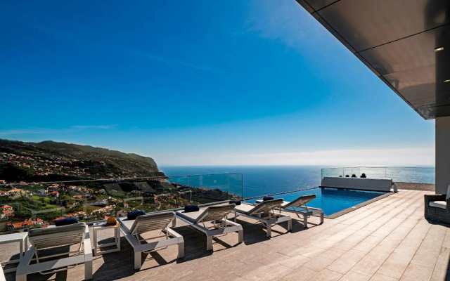 Seacrest by OurMadeira