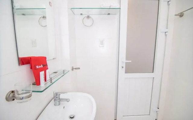 RedDoorz near SC Vivocity Mall 2