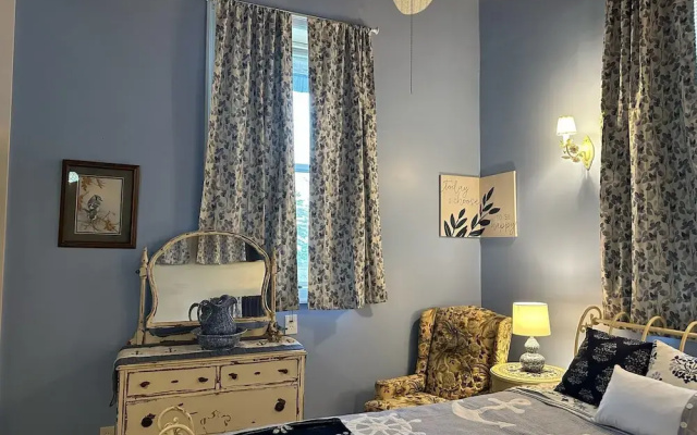 The Purple Martin Inn