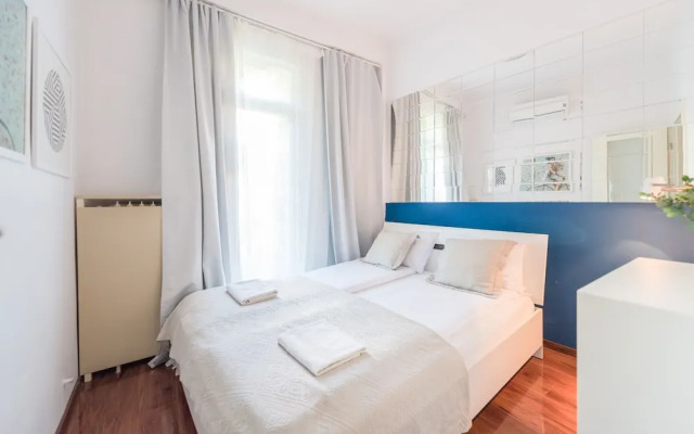 Oasis Apartments - Liberty Bridge