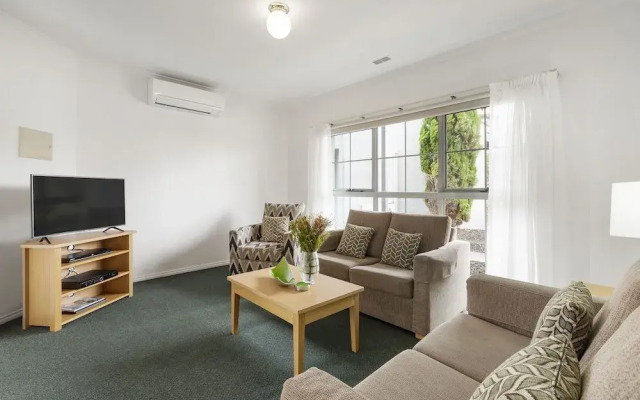 Whitecliffs Beach Resort