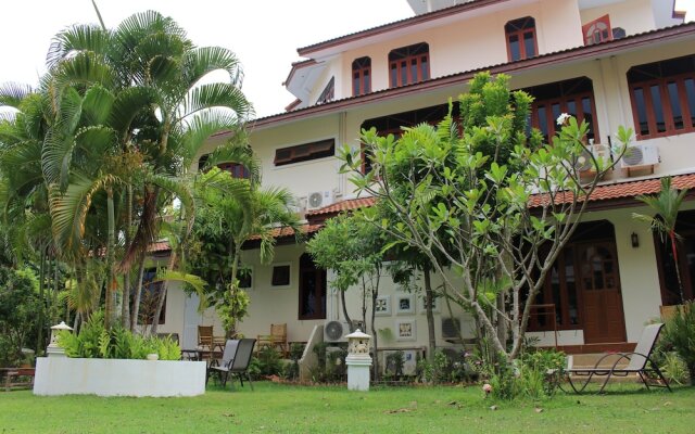 Mayan Apartment