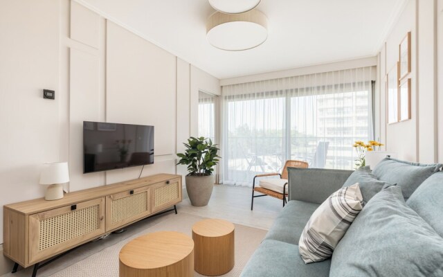 Solaris 25 m to the Beach by Renters