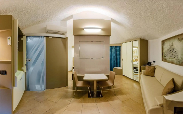 Calanica Residence Hotel