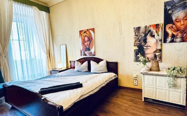 2BR Apartment for 5 Near Stadthalle