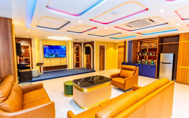 Titan King Casino and Resort