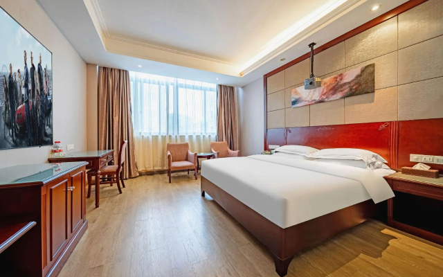 Vienna Hotel Jiangyin Qishan Road – Guest Rooms – Wuxi