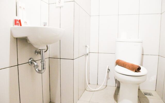 Studio Near Shopping Center Grand Kamala Lagoon Apartment