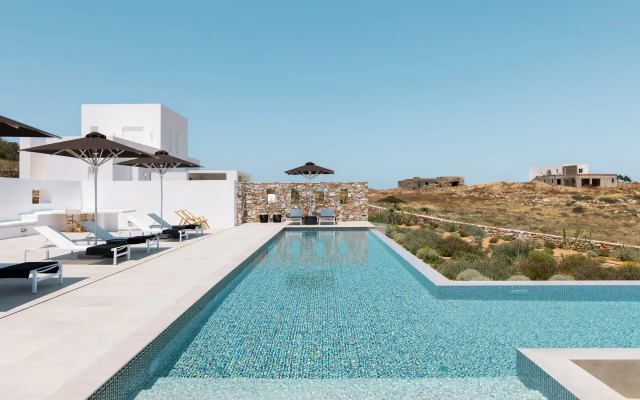 TWWO Antiparos