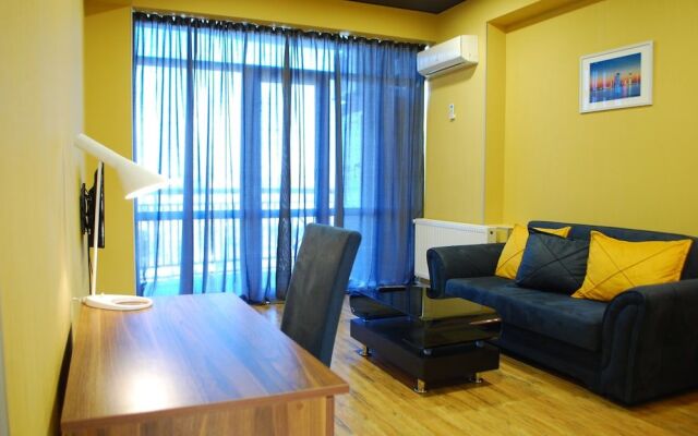 Hotel West