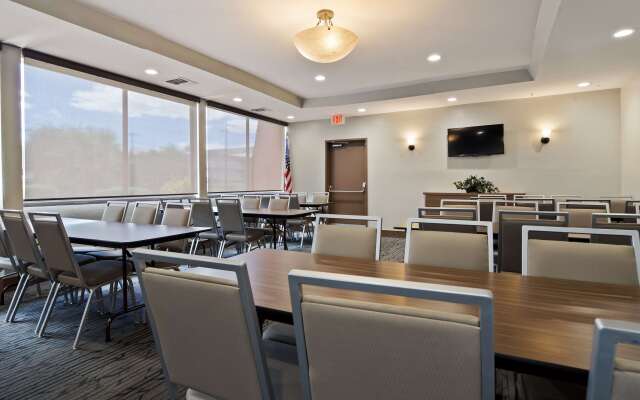 Best Western Royal Sun Inn & Suites