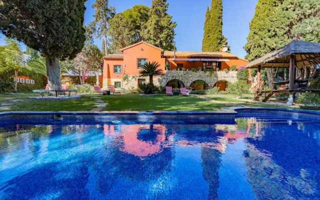 Casa Paraiso Boutique B&B