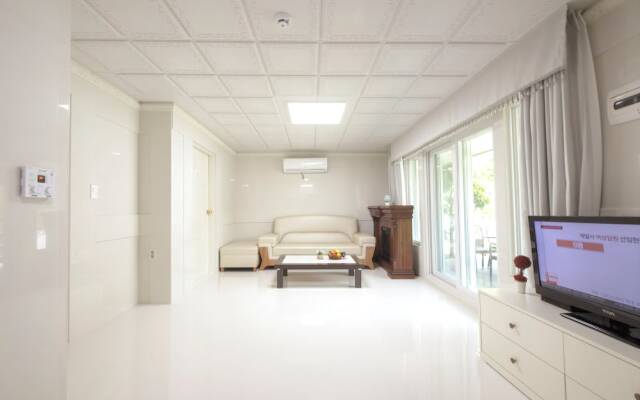 Yeongwol Jangsan Condo