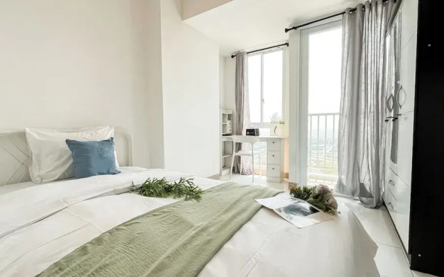 Modern Basic Studio At Tokyo Riverside Pik 2 Apartment