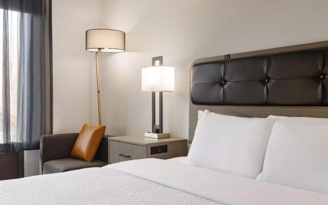 La Quinta Inn & Suites by Wyndham Dothan
