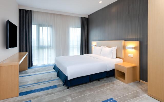 Holiday Inn Express Shanghai Pujiang, an IHG Hotel