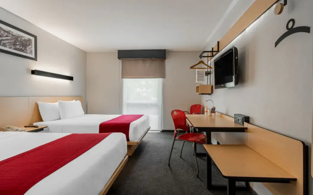 City Express by Marriott Querétaro Juríca