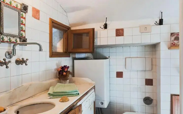 Navona Enchanted House