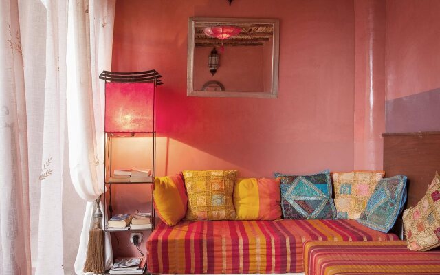 Dar Kamar Zamane - Adults Only