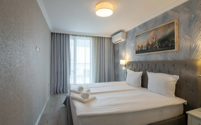 Maria Palace Complex