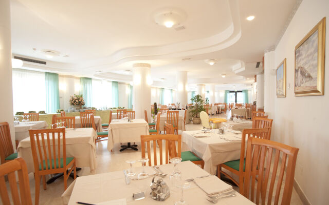 Oasiclub Hotel