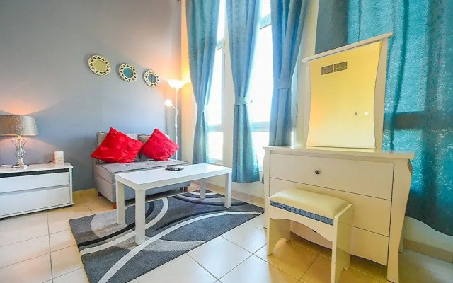 SND - Bright and Spacious Studio