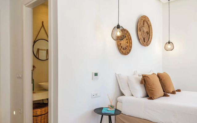 Bluetopia Suites