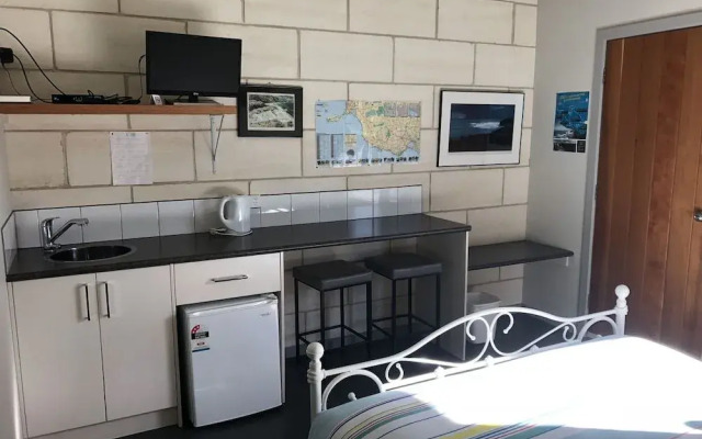 Port Campbell Guesthouse & Flash Packers