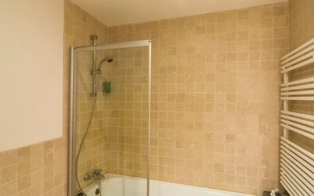 Vintage Holiday Home With Swimming Pool In Saint-Hubert