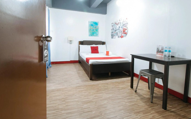 RedDoorz near Quirino Station