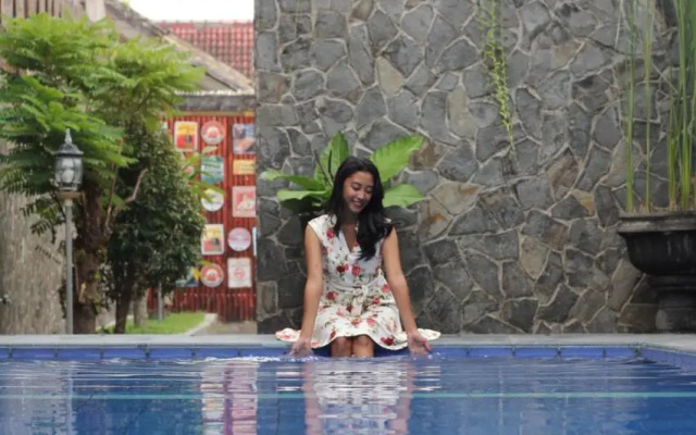 Candra Dewi Hotel