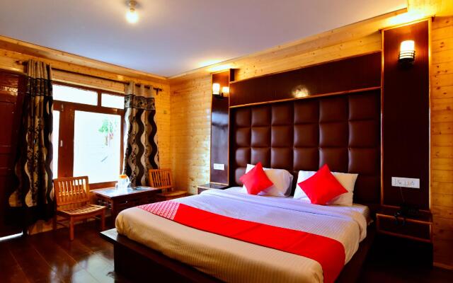 OYO Flagship 30387 Pine View Hotel Manali