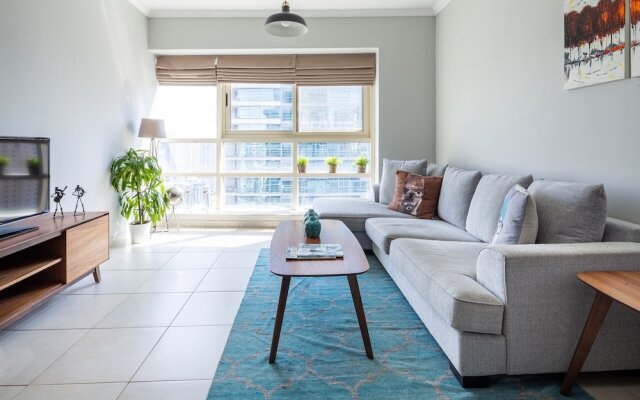 Stylish + Bright 1BR With Dubai Marina Views!