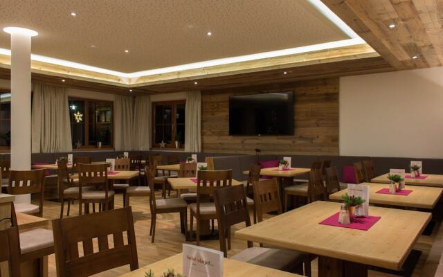 Hotel Starjet