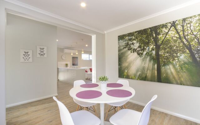 Serpentine Falls Park Home & Tourist Village