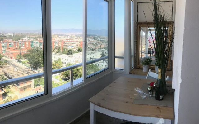Kyo Verdiales Apartamento