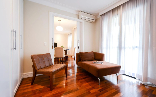 Flat Clarion Apartments by BnbHost