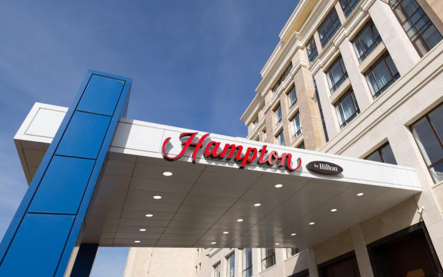 Отель Hampton by Hilton Astana Triumphal Arch