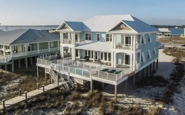 Windswept by Meyer Vacation Rentals