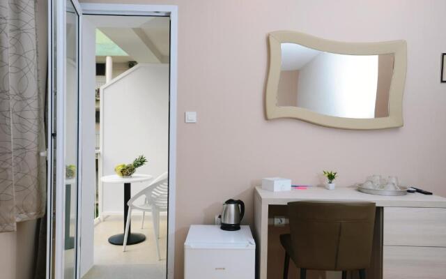 Zoilo Rooms