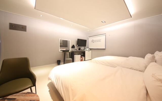 Tongyeong Adios Hotel