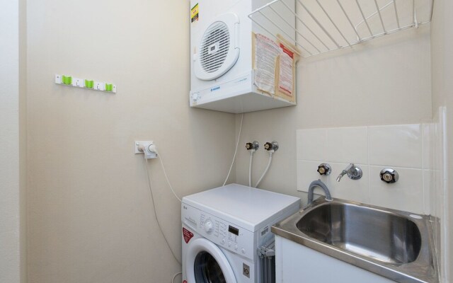 Grevillia, Bay Parklands, Unit 49/2 Gowrie Avenue